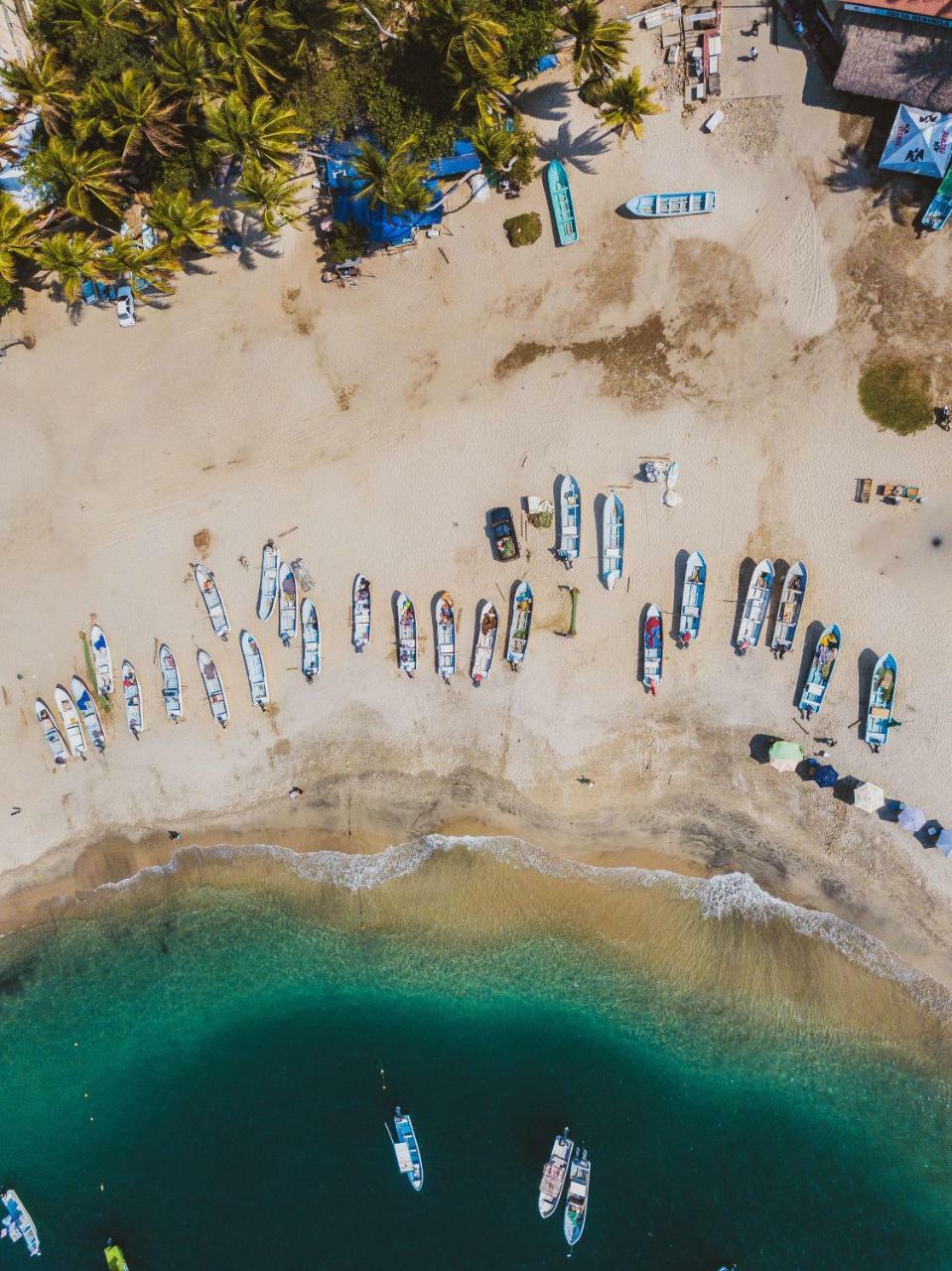 Nomad Beach House Hotel Puerto Escondido  Exterior photo