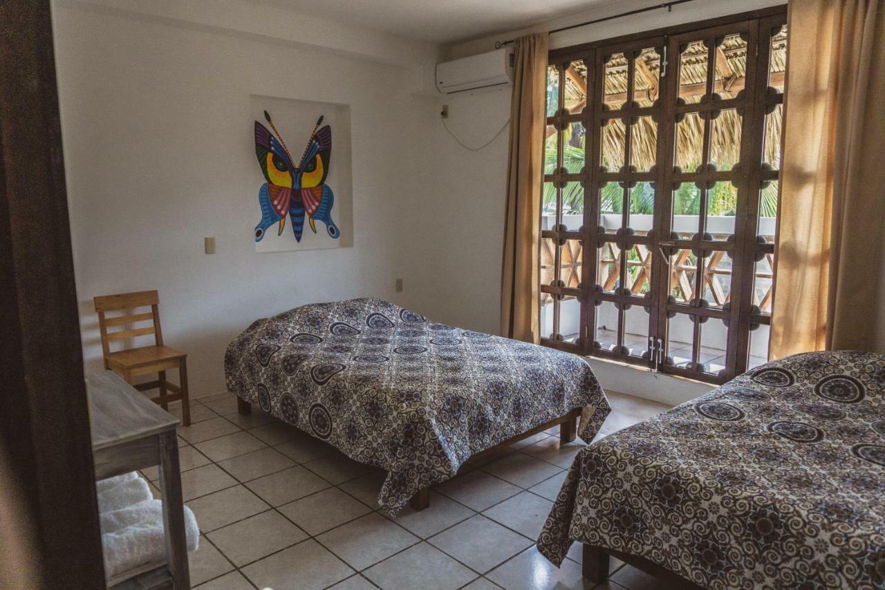 Nomad Beach House Hotel Puerto Escondido  Exterior photo