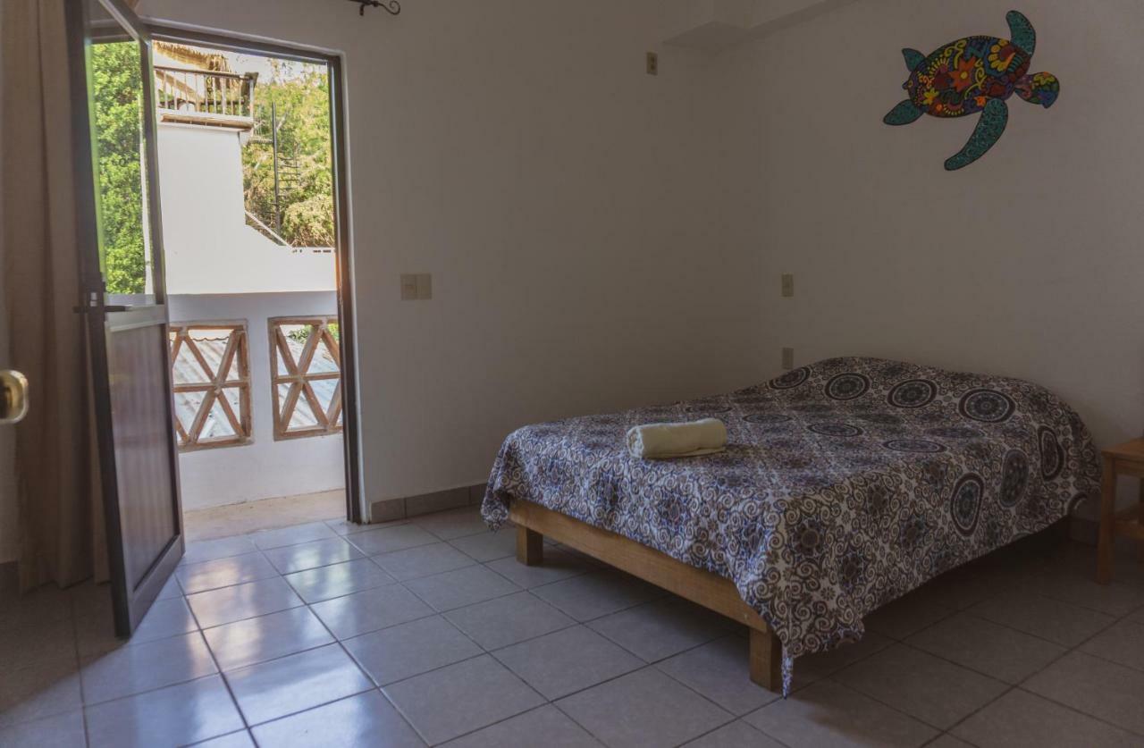 Nomad Beach House Hotel Puerto Escondido  Exterior photo