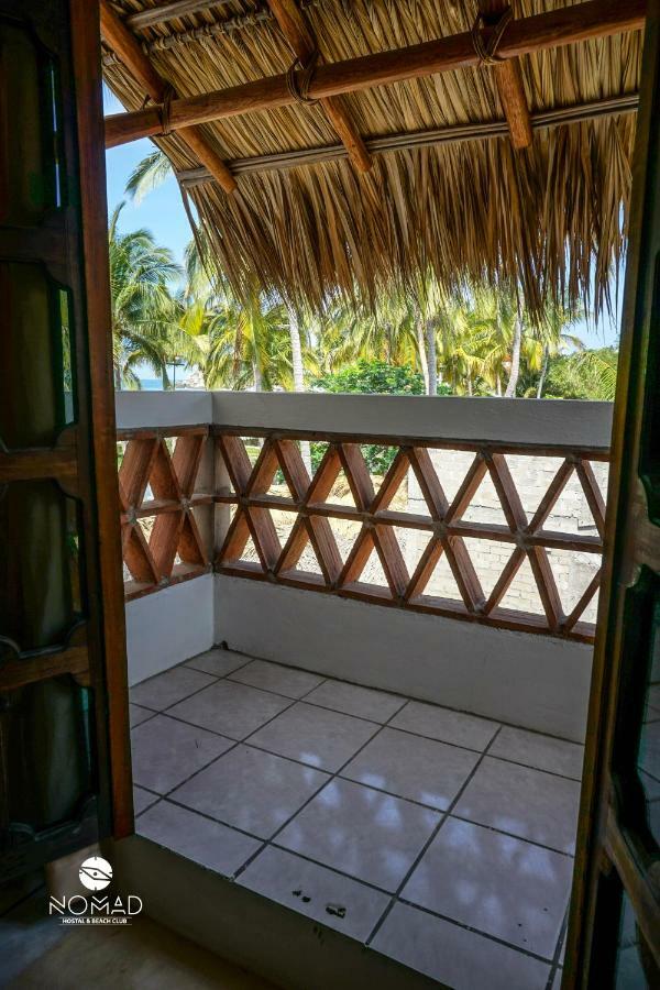 Nomad Beach House Hotel Puerto Escondido  Exterior photo