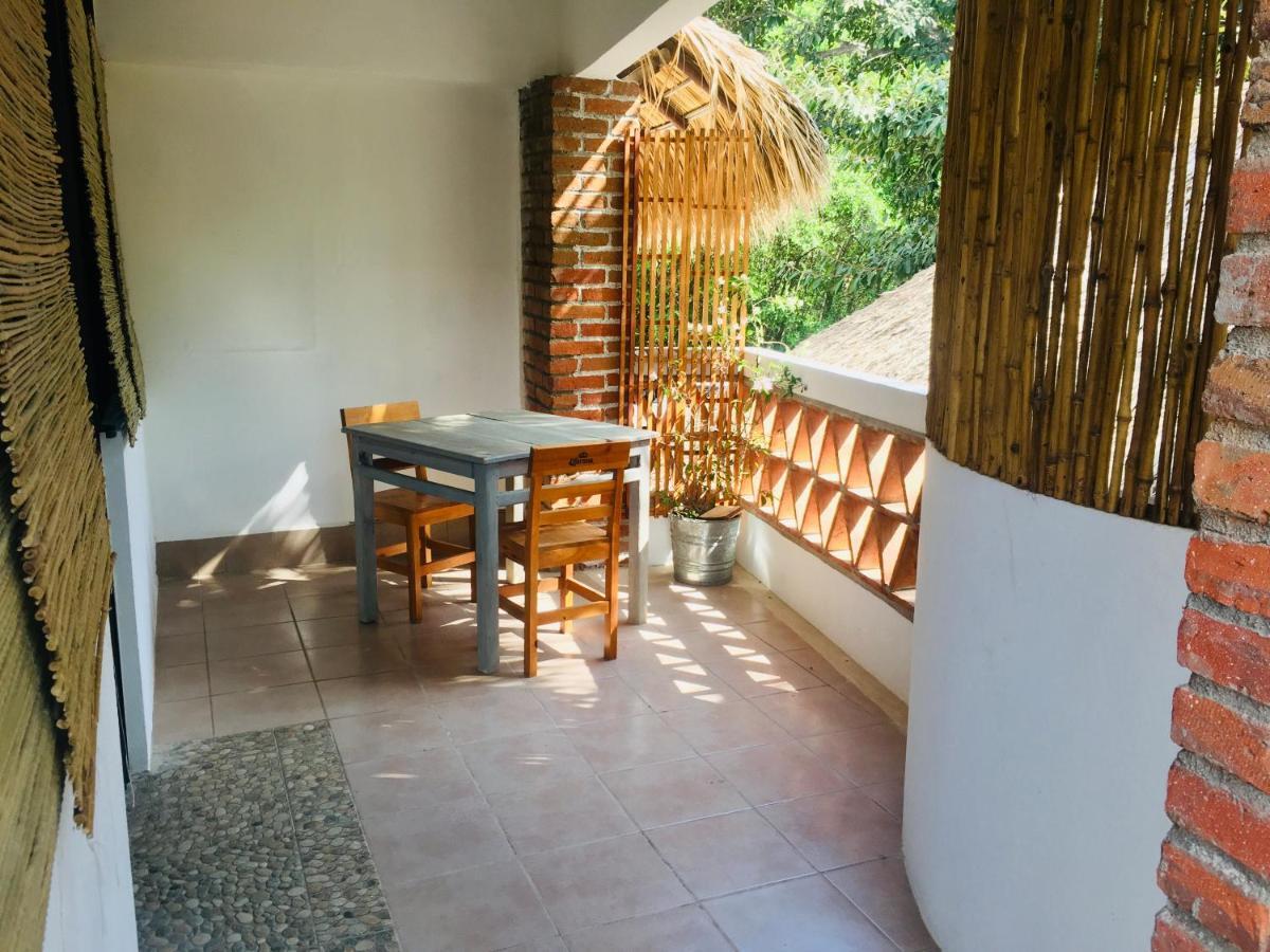 Nomad Beach House Hotel Puerto Escondido  Exterior photo
