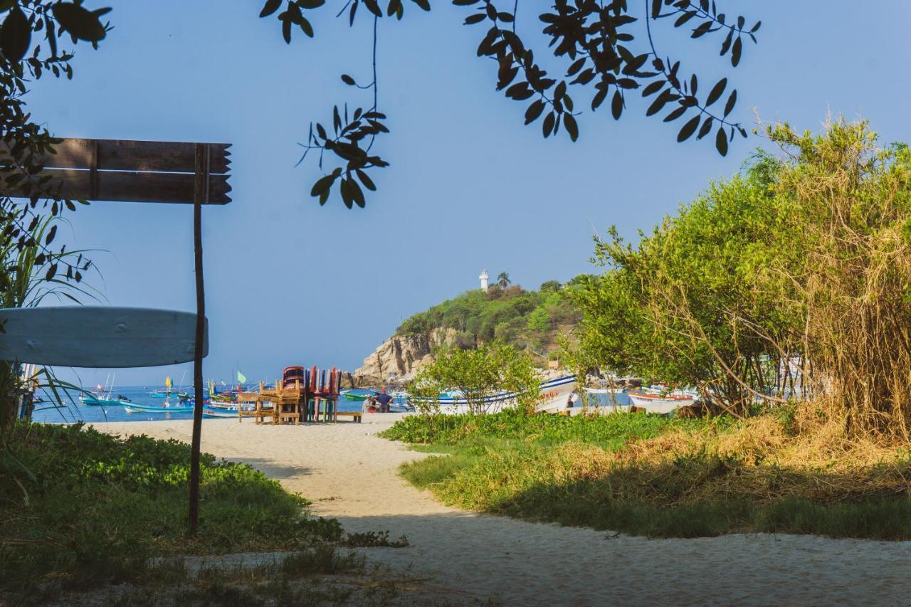Nomad Beach House Hotel Puerto Escondido  Exterior photo