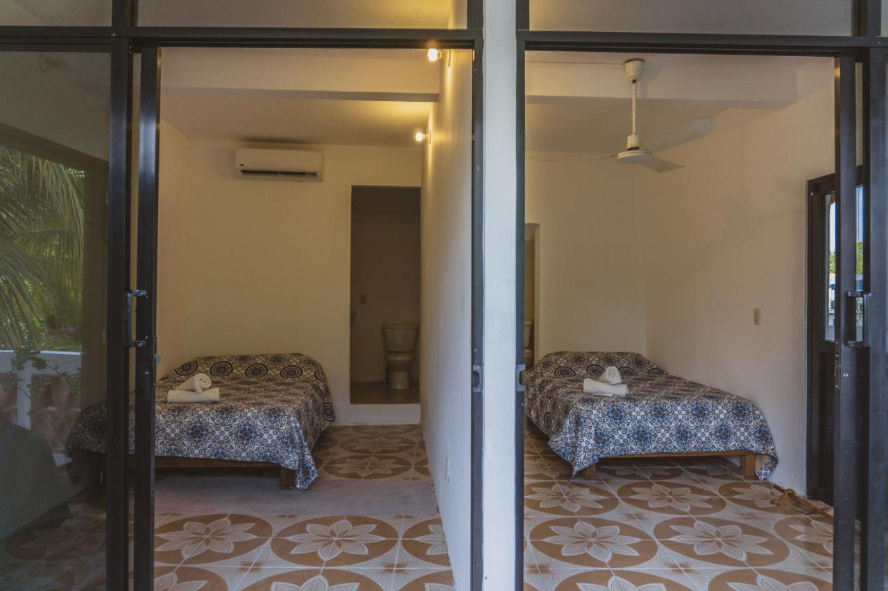 Nomad Beach House Hotel Puerto Escondido  Exterior photo