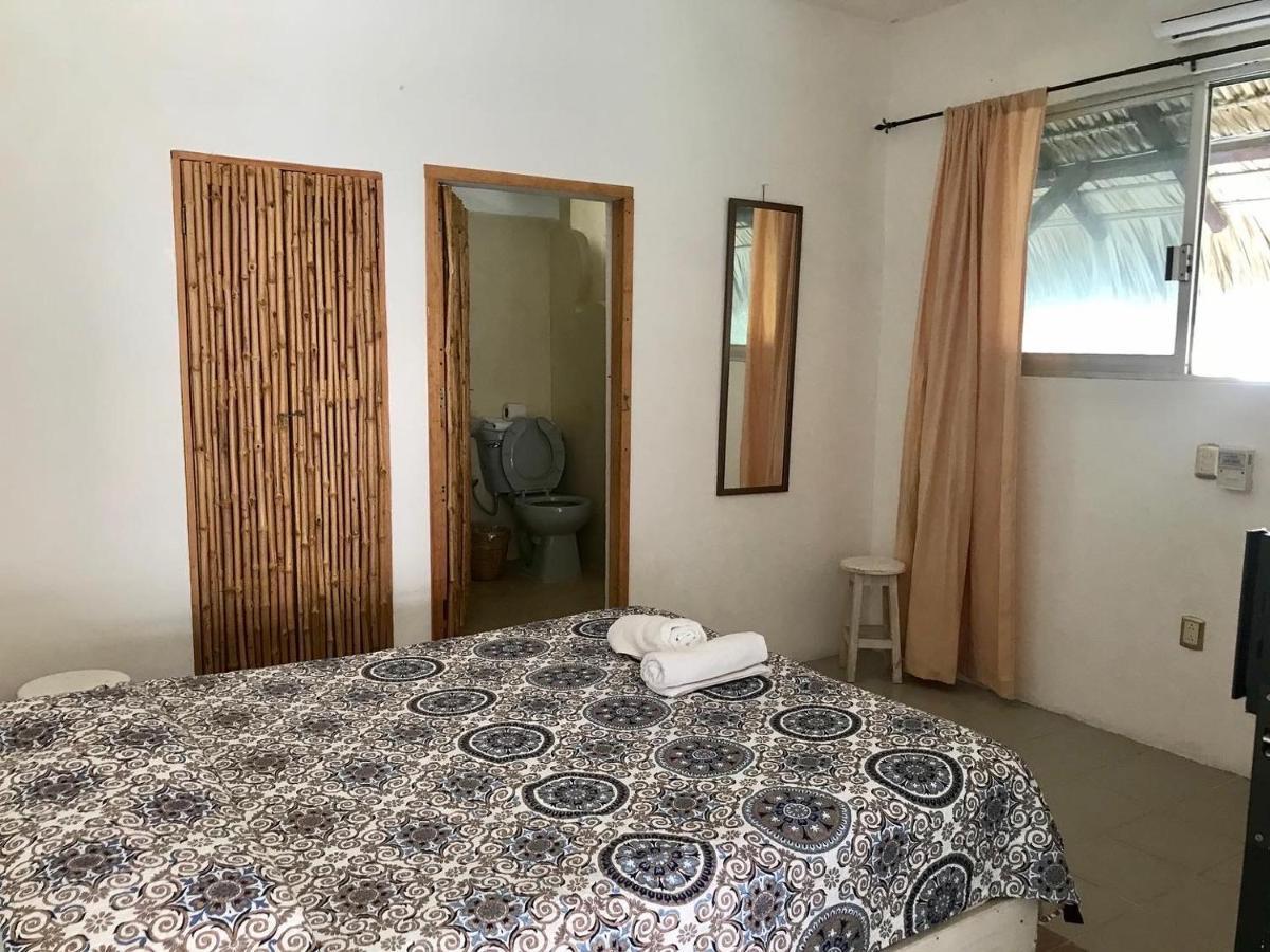Nomad Beach House Hotel Puerto Escondido  Exterior photo